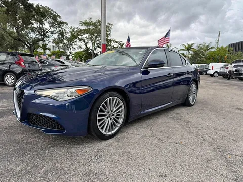 2017 Alfa Romeo Giulia Ti Sedan 4D