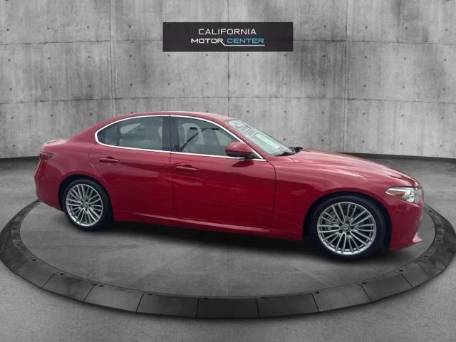 2017 Alfa Romeo Giulia - Image 4 of 23