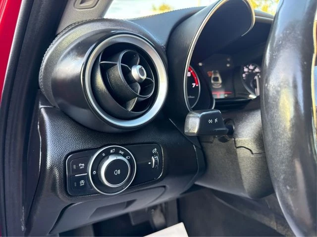 2017 Alfa Romeo Giulia - Image 18 of 23