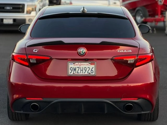 2017 Alfa Romeo Giulia - Image 8 of 27