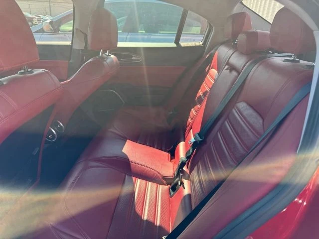 2017 Alfa Romeo Giulia - Image 11 of 12