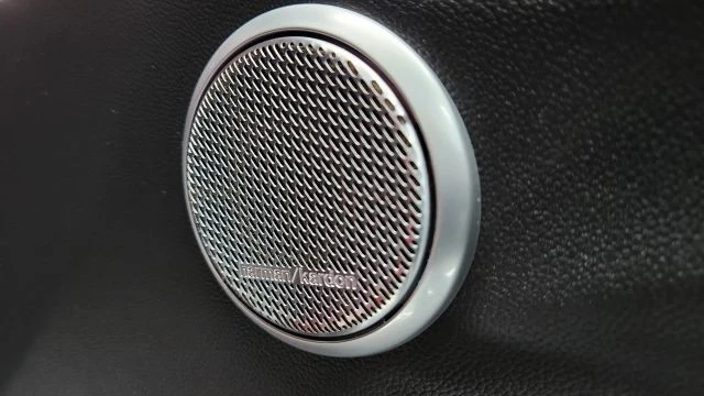 2017 Alfa Romeo Giulia - Image 21 of 21