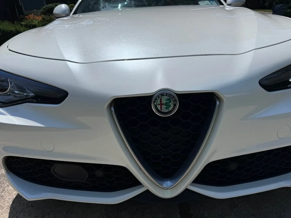 2017 Alfa Romeo Giulia - Image 5 of 10