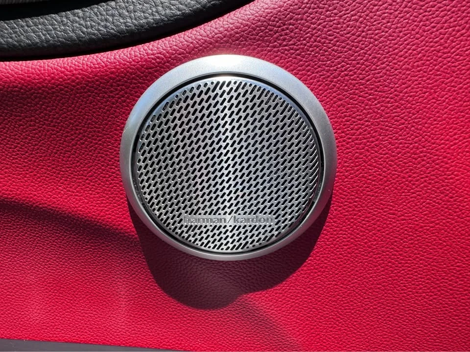 2017 Alfa Romeo Giulia - Image 8 of 10