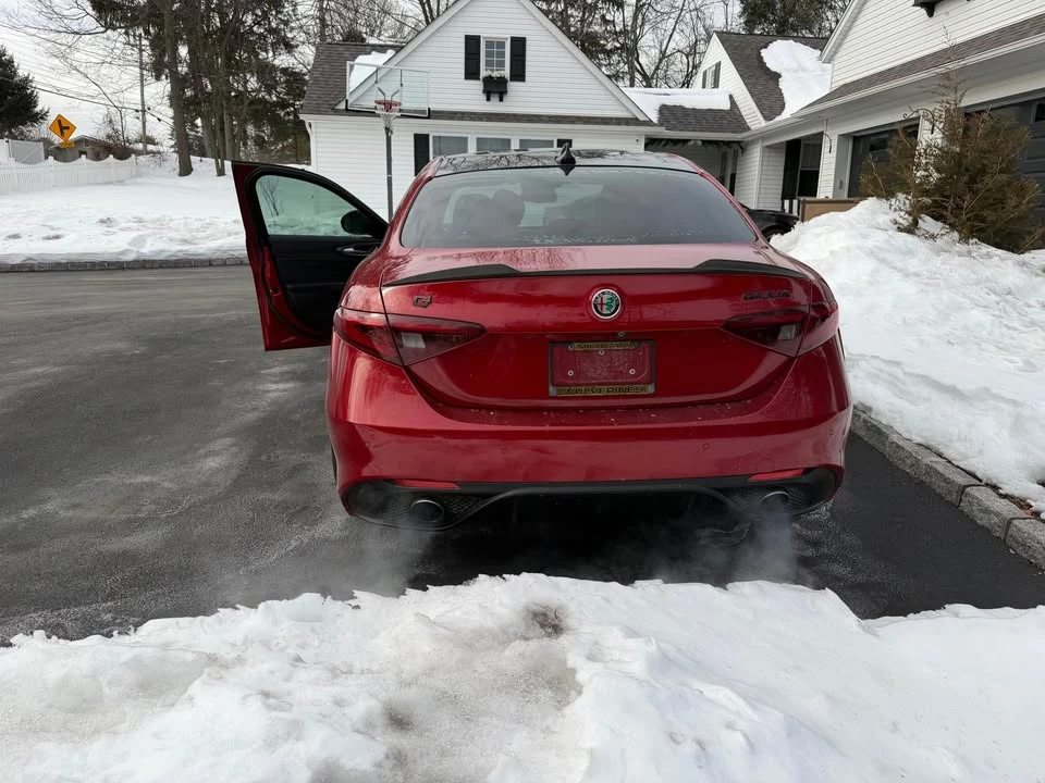 2017 Alfa Romeo Giulia - Image 4 of 10