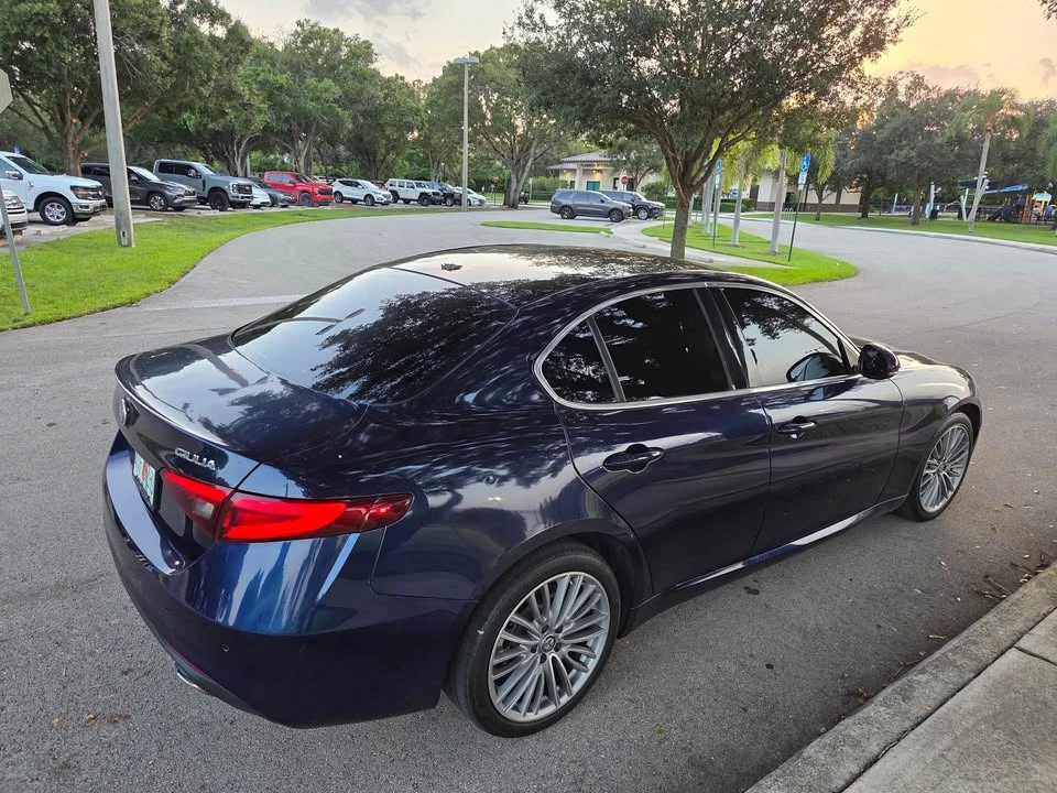 2017 Alfa Romeo Giulia - Image 4 of 14