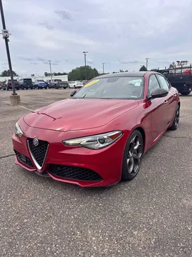 2017 Alfa Romeo Giulia Ti Sport Carbon Sedan 4D
