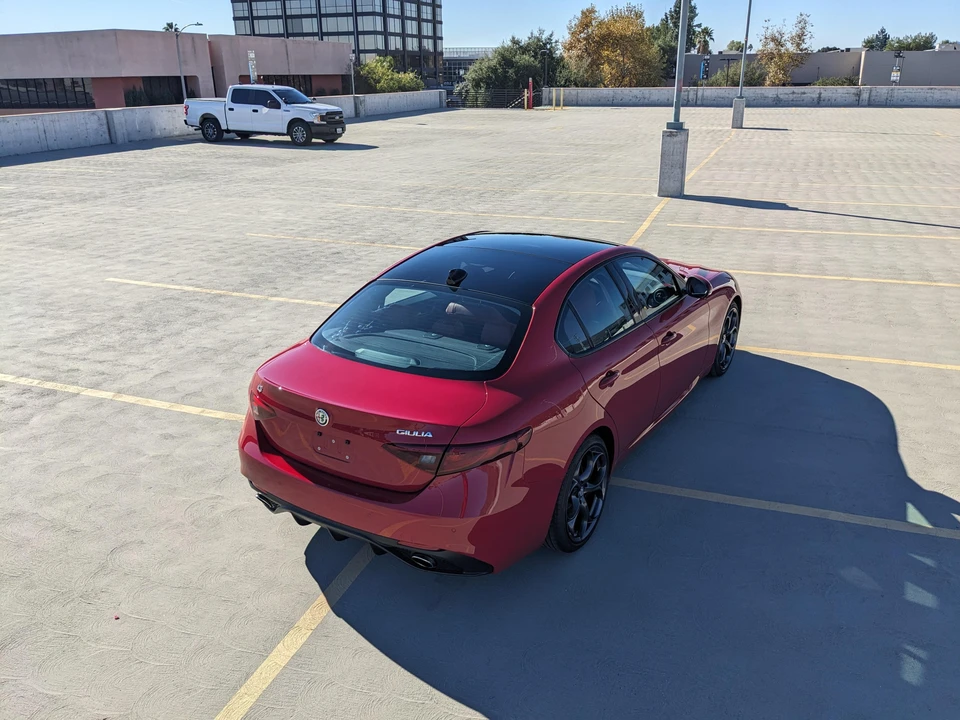 2017 Alfa Romeo Giulia - Image 31 of 31