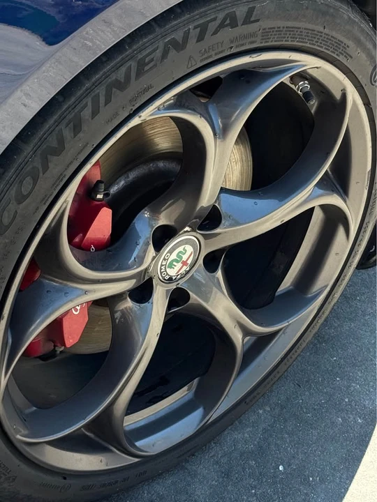 2017 Alfa Romeo Giulia - Image 8 of 11