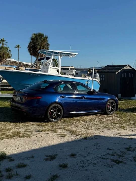 2017 Alfa Romeo Giulia - Image 4 of 11