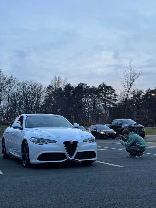 2017 Alfa Romeo Giulia - Image 6 of 8