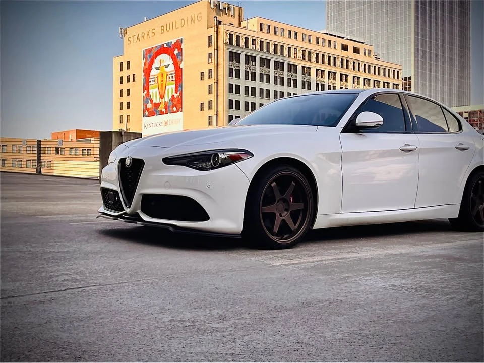 2017 Alfa Romeo Giulia - Image 2 of 5