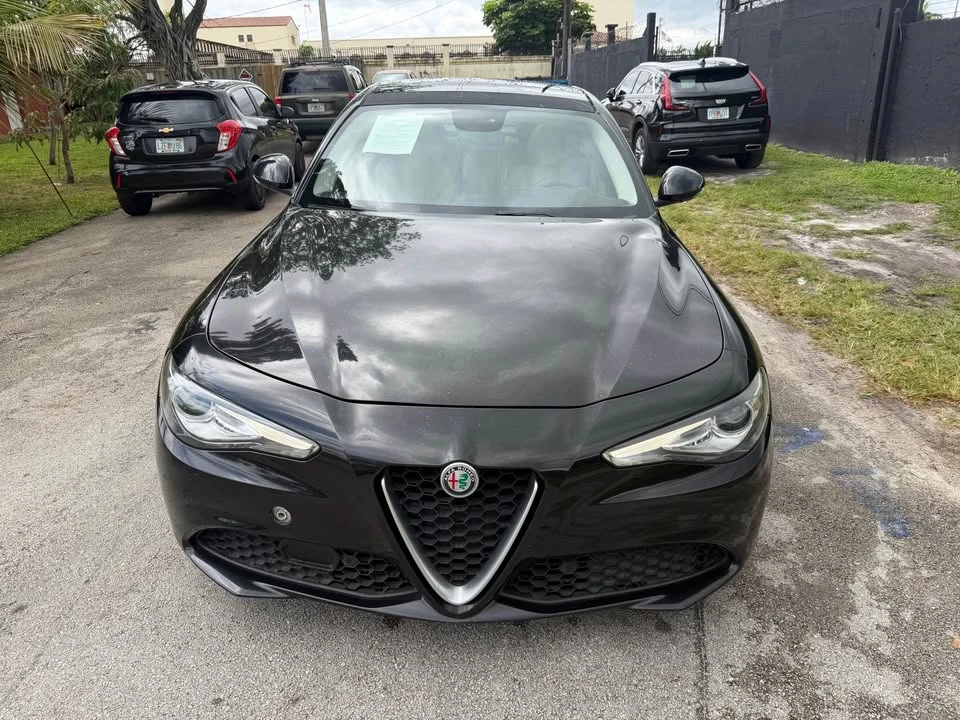 2017 Alfa Romeo Giulia - Image 2 of 12