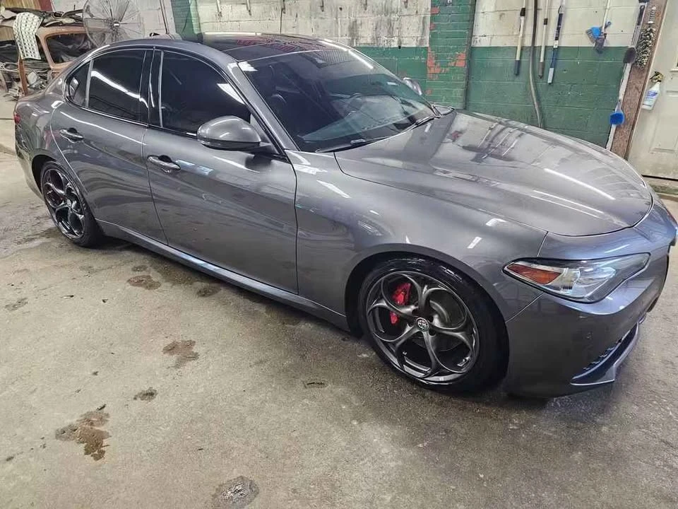 2017 Alfa Romeo Giulia - Image 3 of 10