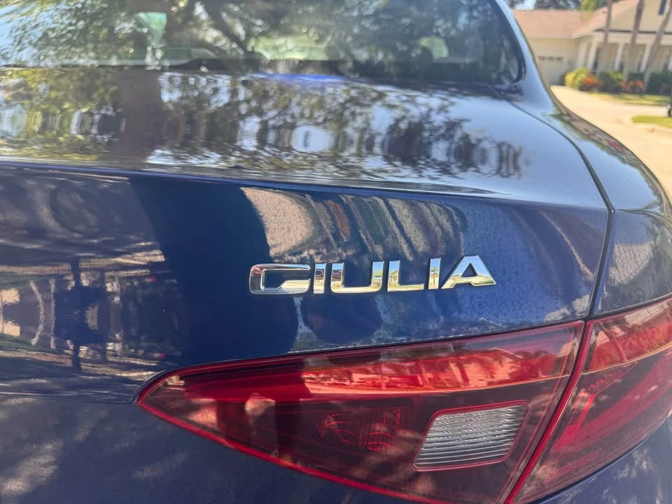 2017 Alfa Romeo Giulia - Image 8 of 20