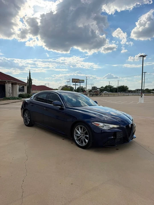 2017 Alfa Romeo Giulia - Image 3 of 15