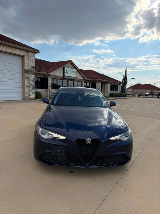 2017 Alfa Romeo Giulia - Image 2 of 15