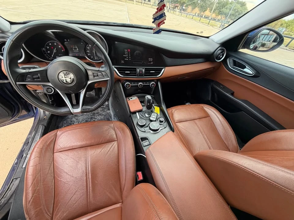 2017 Alfa Romeo Giulia - Image 9 of 15