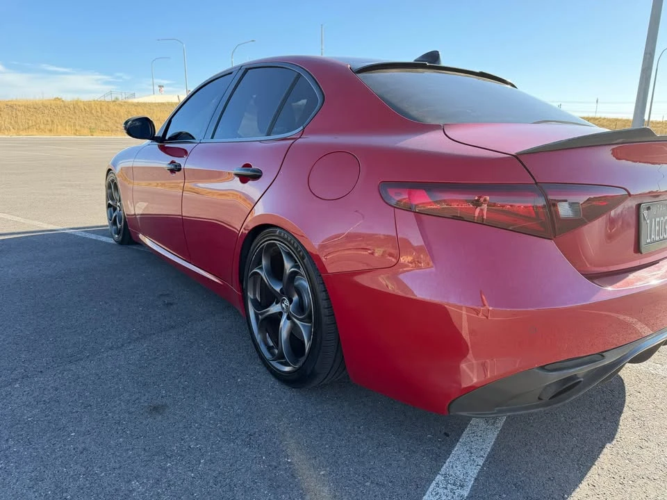 2017 Alfa Romeo Giulia - Image 14 of 14