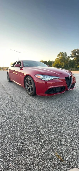 2017 Alfa Romeo Giulia - Image 6 of 7