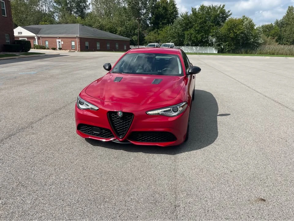 2017 Alfa Romeo Giulia - Image 4 of 15