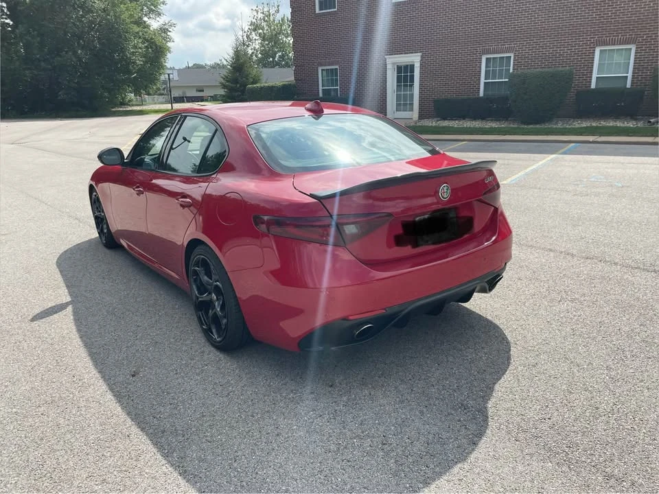 2017 Alfa Romeo Giulia - Image 6 of 15