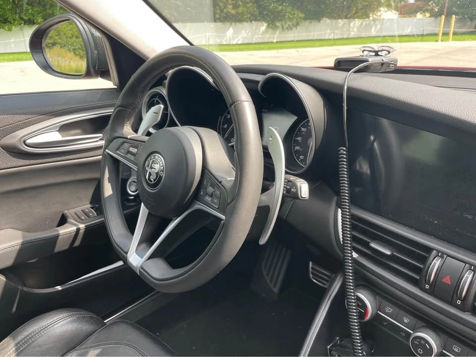 2017 Alfa Romeo Giulia - Image 12 of 15