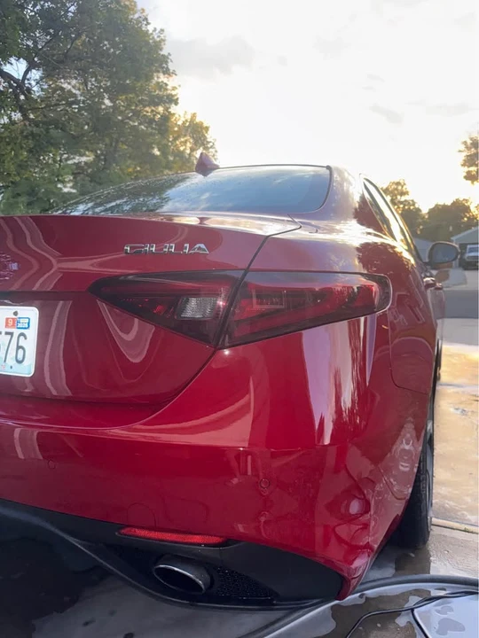 2017 Alfa Romeo Giulia - Image 6 of 15
