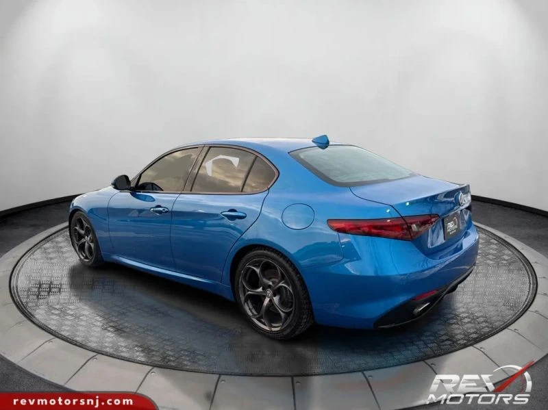 2017 Alfa Romeo Giulia - Image 3 of 12
