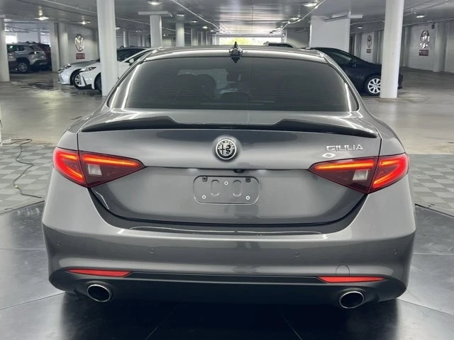 2017 Alfa Romeo Giulia - Image 6 of 10