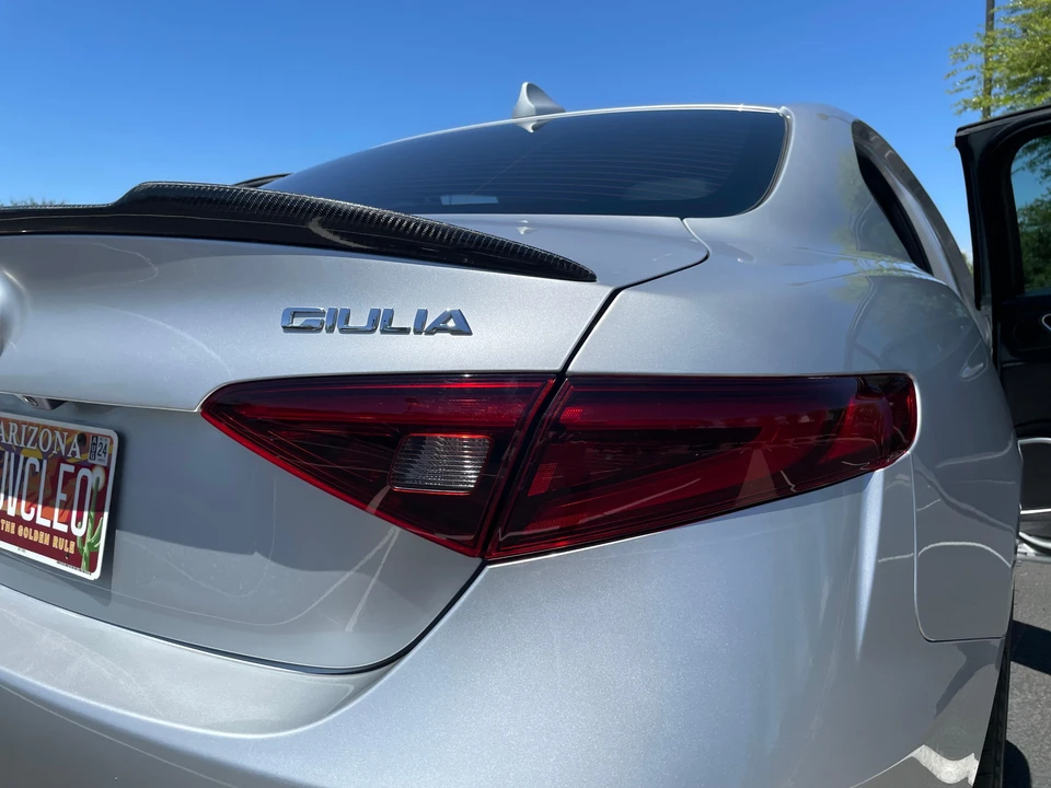 2017 Alfa Romeo Giulia - Image 22 of 31
