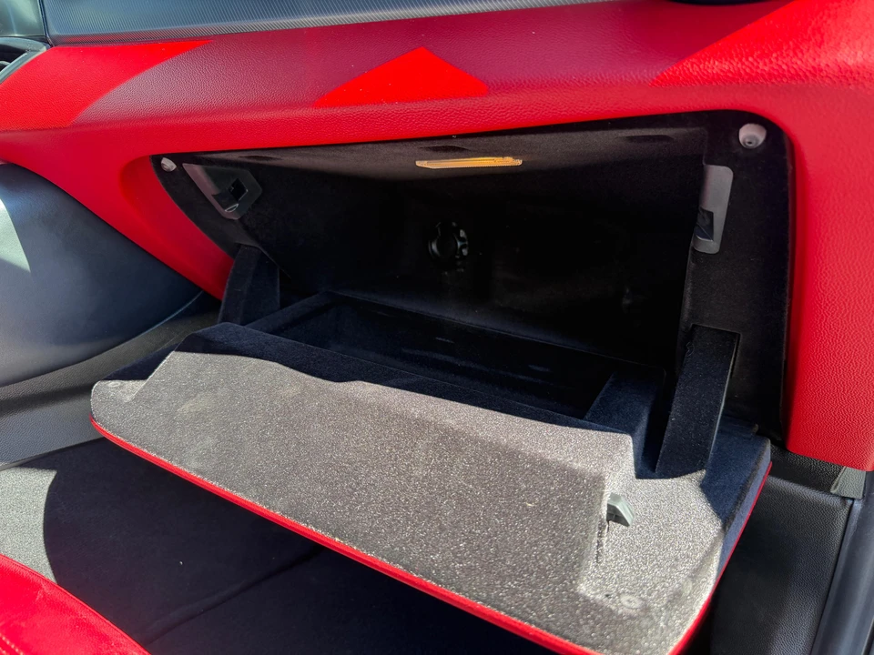 2017 Alfa Romeo Giulia - Image 29 of 31