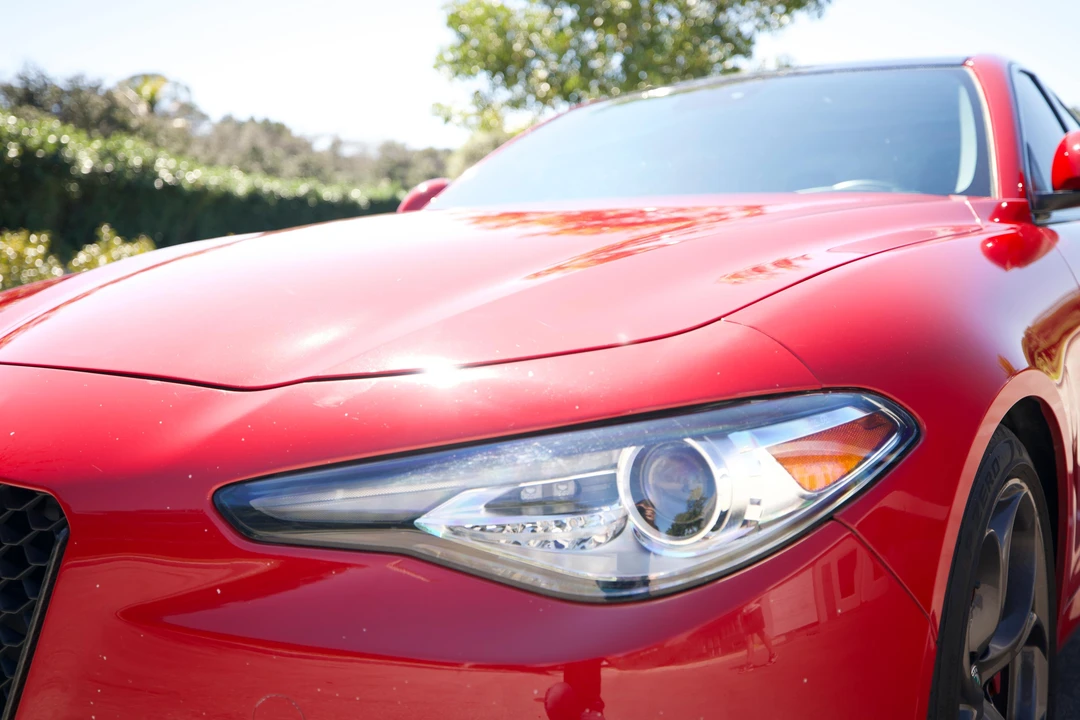 2017 Alfa Romeo Giulia - Image 10 of 31