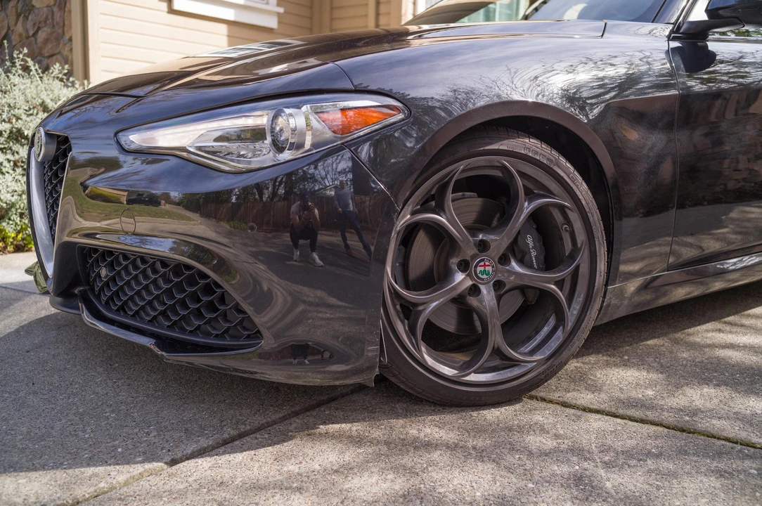2017 Alfa Romeo Giulia - Image 22 of 31