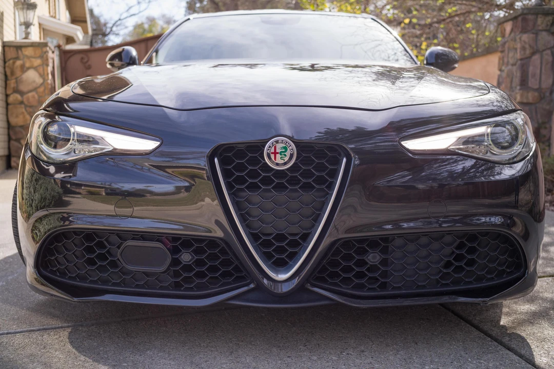 2017 Alfa Romeo Giulia - Image 7 of 31