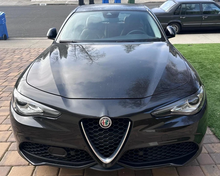 2017 Alfa Romeo Giulia - Image 6 of 31