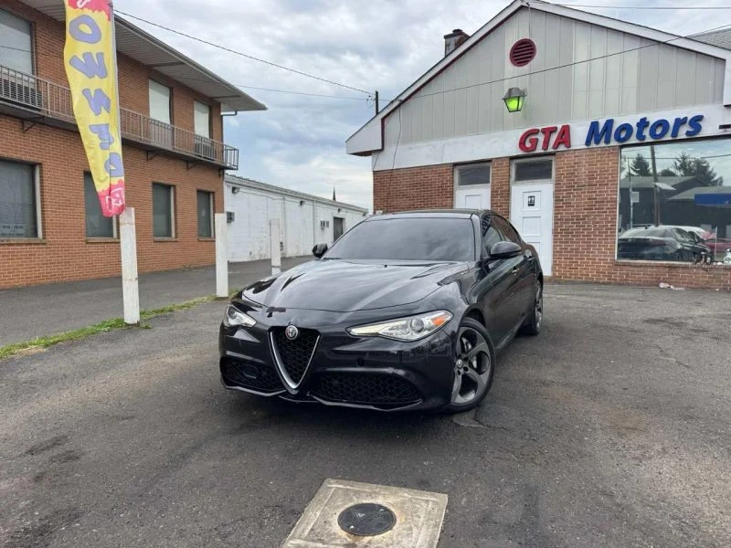2017 Alfa Romeo Giulia - Image 3 of 12