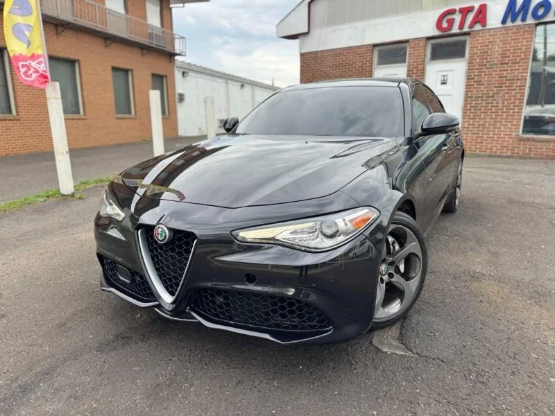 2017 Alfa Romeo Giulia - Image 5 of 12