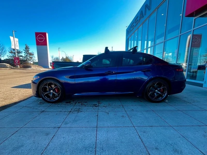 2017 Alfa Romeo Giulia - Image 8 of 9