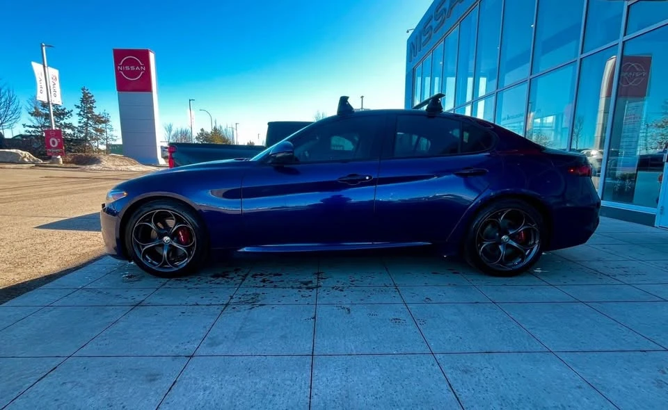 2017 Alfa Romeo Giulia - Image 8 of 9