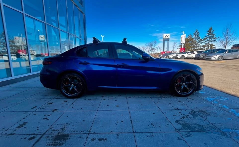 2017 Alfa Romeo Giulia - Image 4 of 9