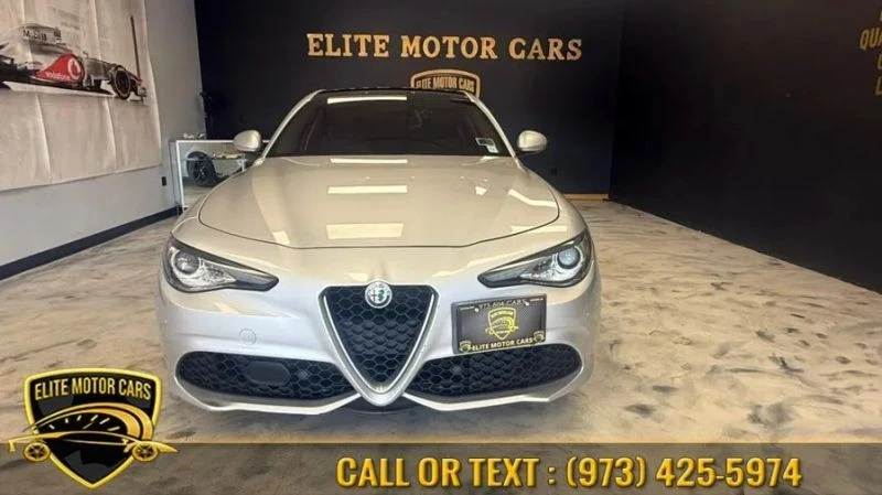 2017 Alfa Romeo Giulia - Image 3 of 12