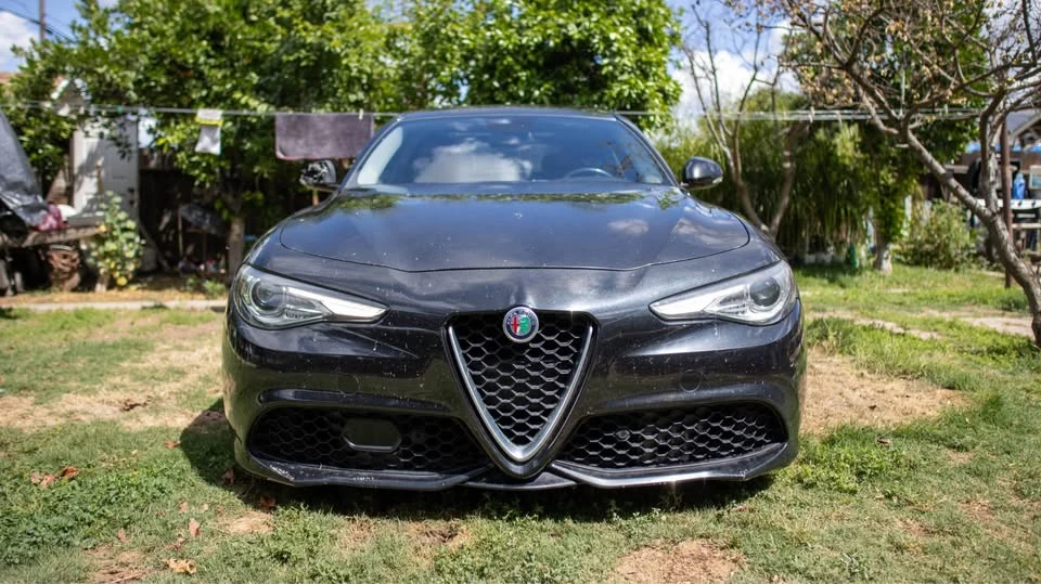 2017 Alfa Romeo Giulia - Image 2 of 9