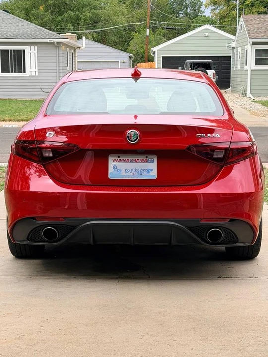 2017 Alfa Romeo Giulia - Image 4 of 5