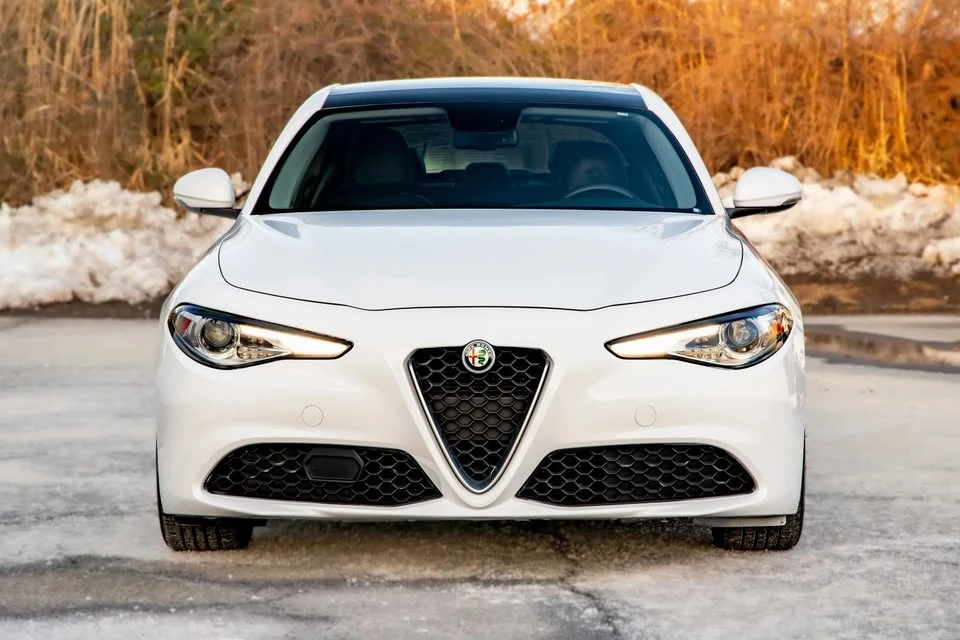 2017 Alfa Romeo Giulia - Image 4 of 20