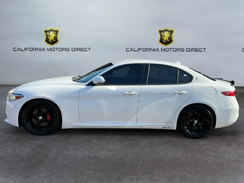 2017 Alfa Romeo Giulia - Image 8 of 20