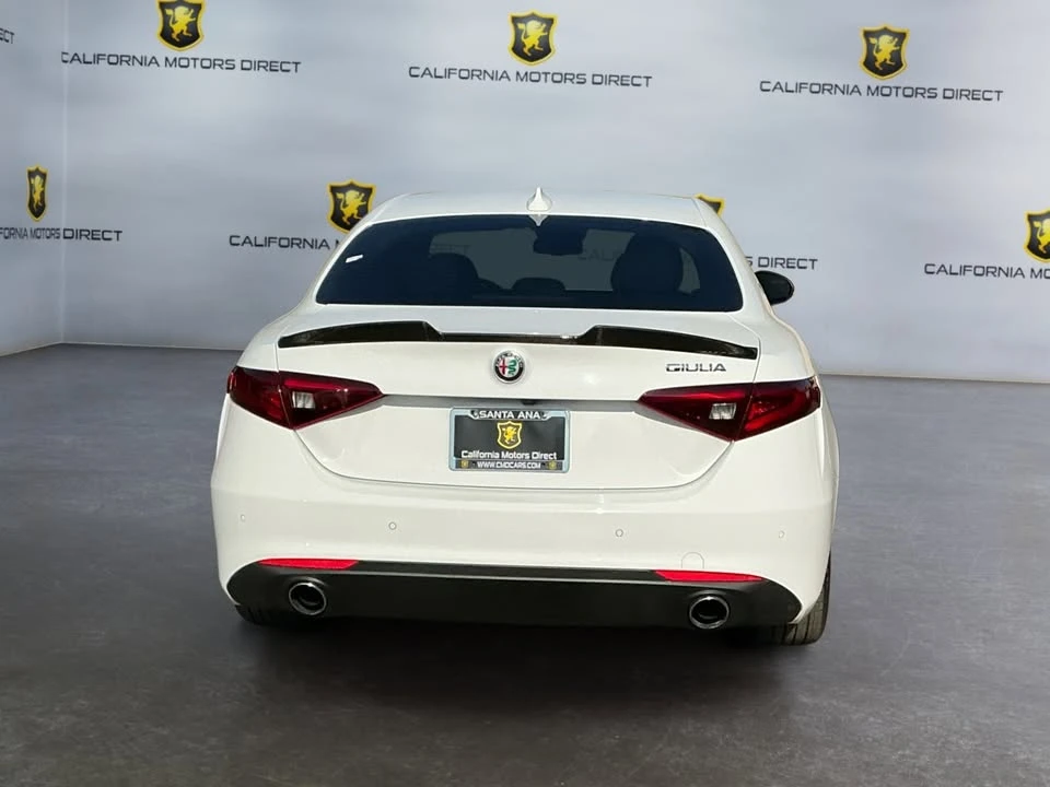 2017 Alfa Romeo Giulia - Image 6 of 20