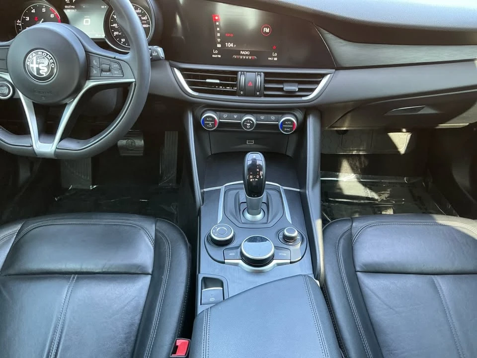 2017 Alfa Romeo Giulia - Image 10 of 20