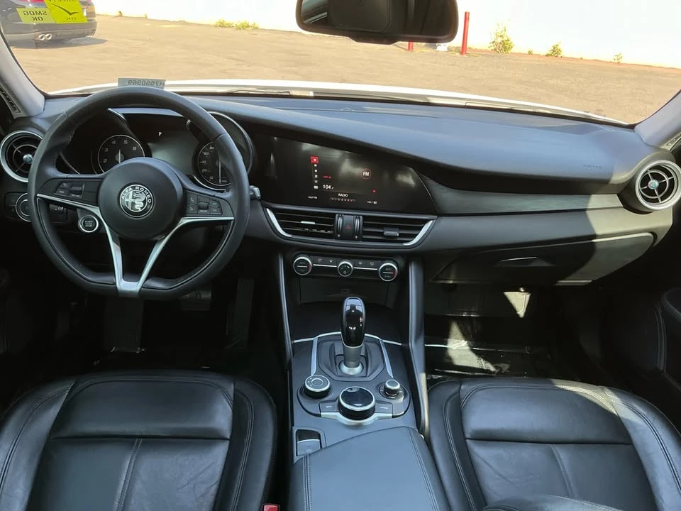 2017 Alfa Romeo Giulia - Image 15 of 20