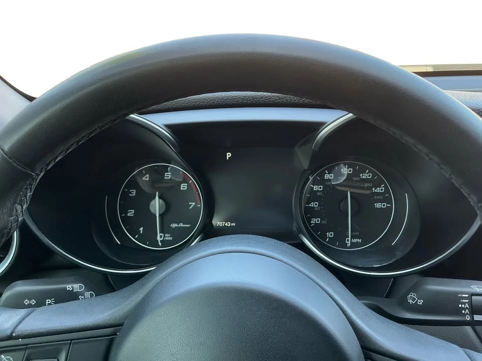 2017 Alfa Romeo Giulia - Image 12 of 20